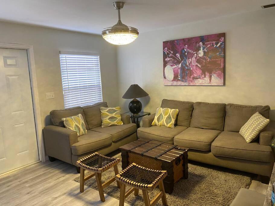 Private Townhouse With Courtyard And Covered Patio เวสต์ปาล์มบีช ภายนอก รูปภาพ
